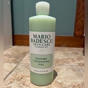 Mario Badescu enzyme cleaning gel